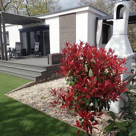 Bowery Guest Houses - Arnyas Vendeghazak Balatonalmádi Eksteriør bilde