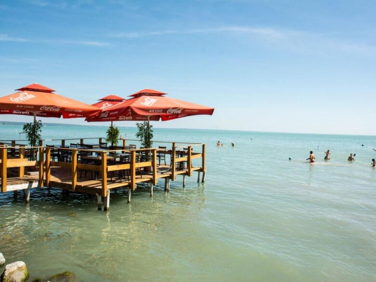 Bowery Guest Houses - Arnyas Vendeghazak Balatonalmádi Eksteriør bilde